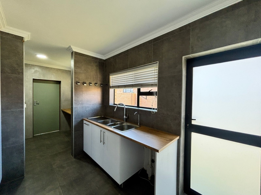 To Let 3 Bedroom Property for Rent in Waterberry Estate North West